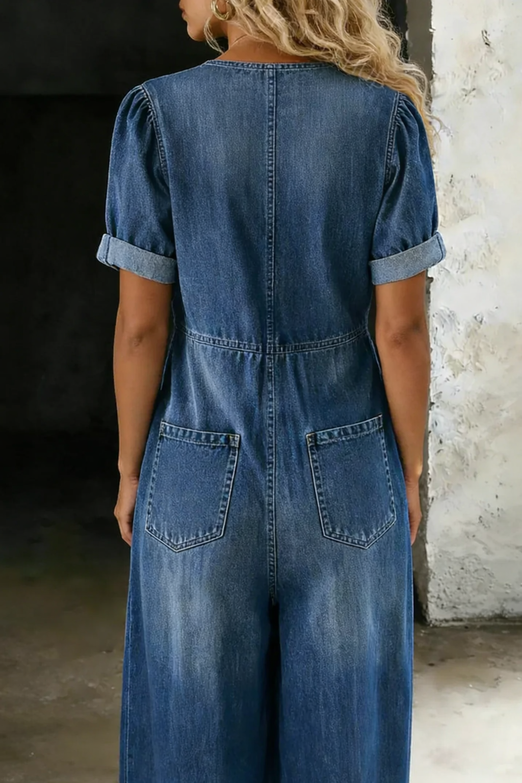 Sofia - Jumpsuit a maniche corte con scollo a V