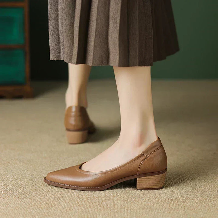 Scarpe Novalisse con tacco medio