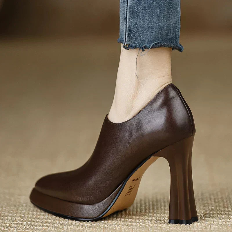 Décolleté alla moda Carina