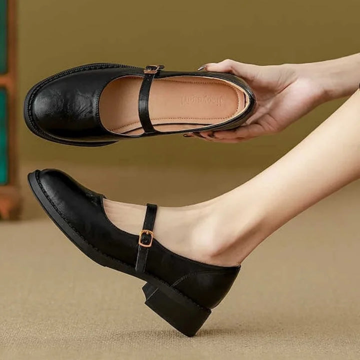 Mary Jane dal comfort classico realizzate in pelle
