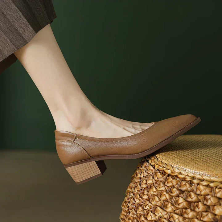 Scarpe Novalisse con tacco medio