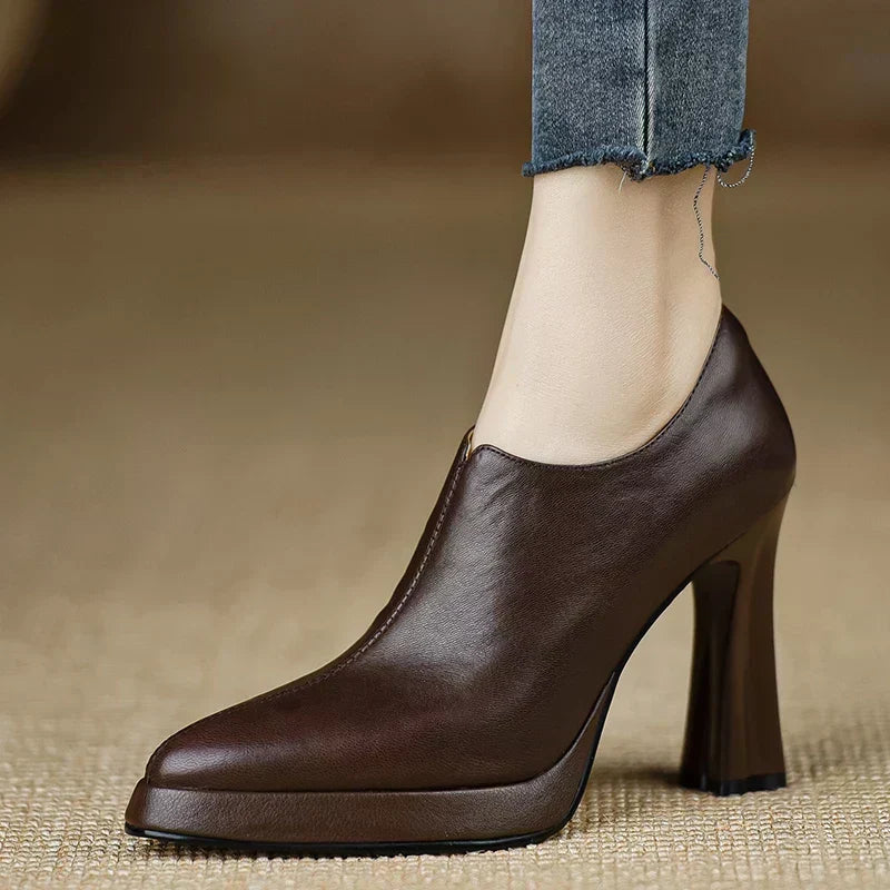 Décolleté alla moda Carina
