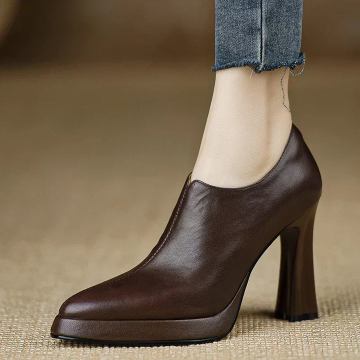Décolleté alla moda Carina